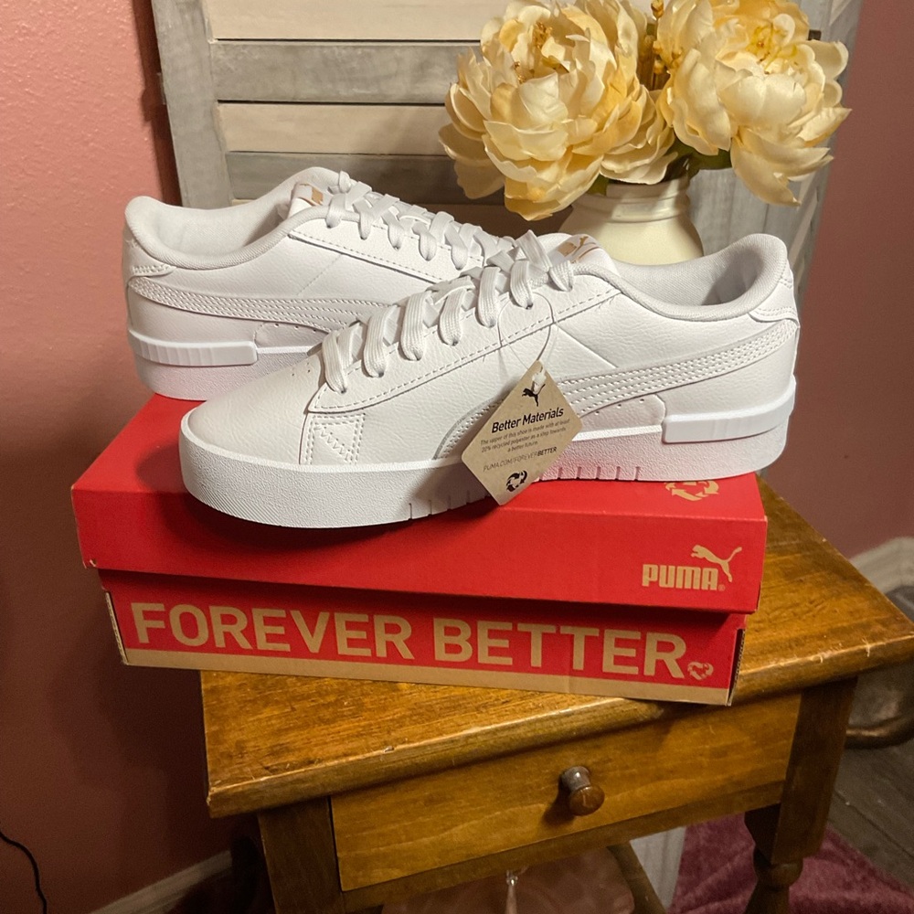 Puma White Leather Sneakers Classic Minimalist Design